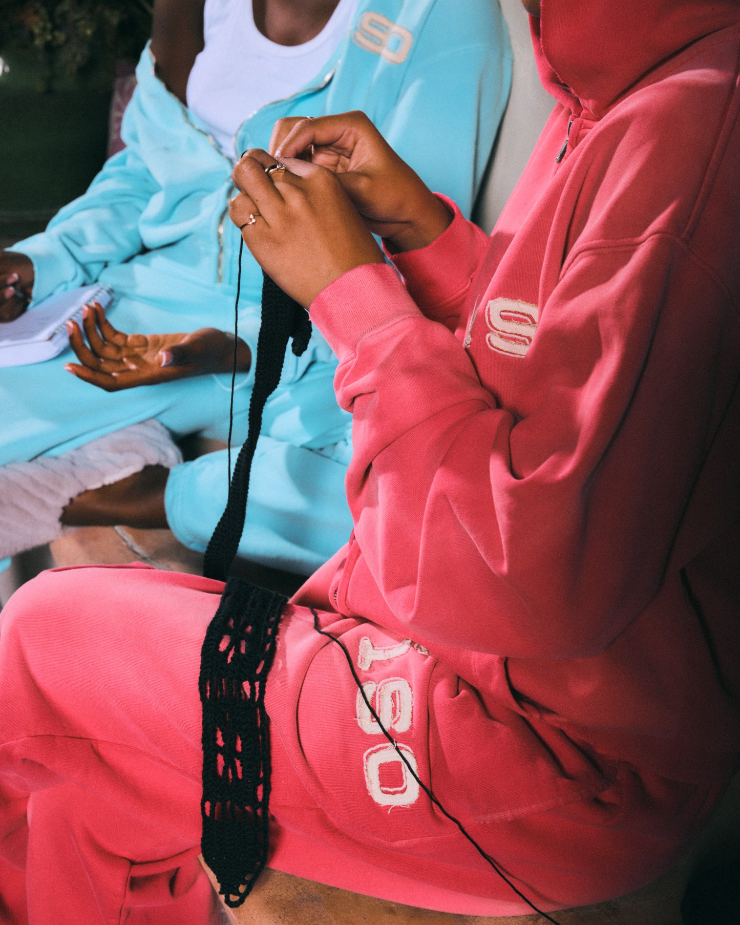 iso Frayed Logo Sweatpant (Pink)